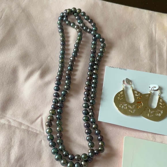 Glass Beaded Necklace, 4 Pairs of Earrings, Gorgeous Set 💙💚💕❤️🔥❤️💕💚 - Picture 6 of 6